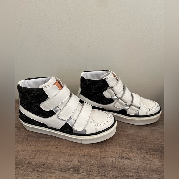 Louis vuitton monogram kids children shoes sneakers size EU 29 US 12 - Picture 4 of 9